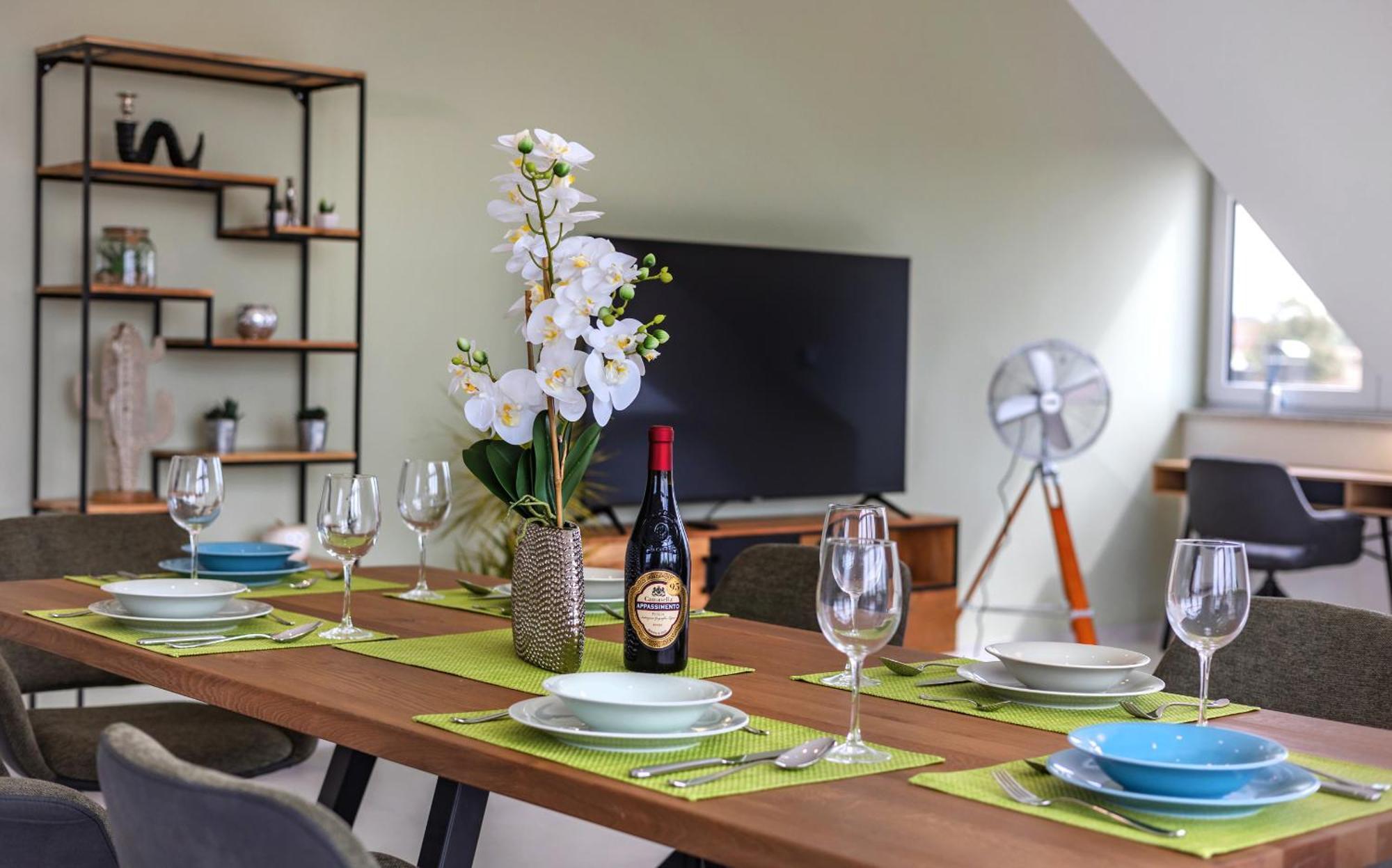 Sweethome - Poing Apartments Kültér fotó